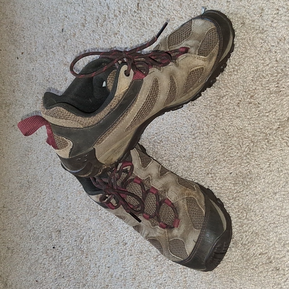 Merrell Women's Yokota 2 Hiking Shoes, Brindle, Sz 9